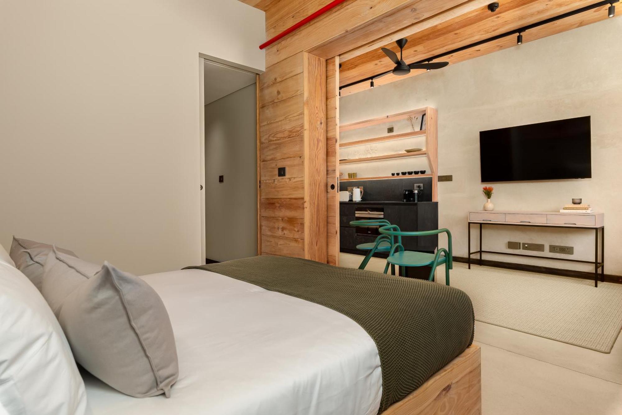 Neighbourgood 84 Harrington Aparthotel Cape Town Room photo